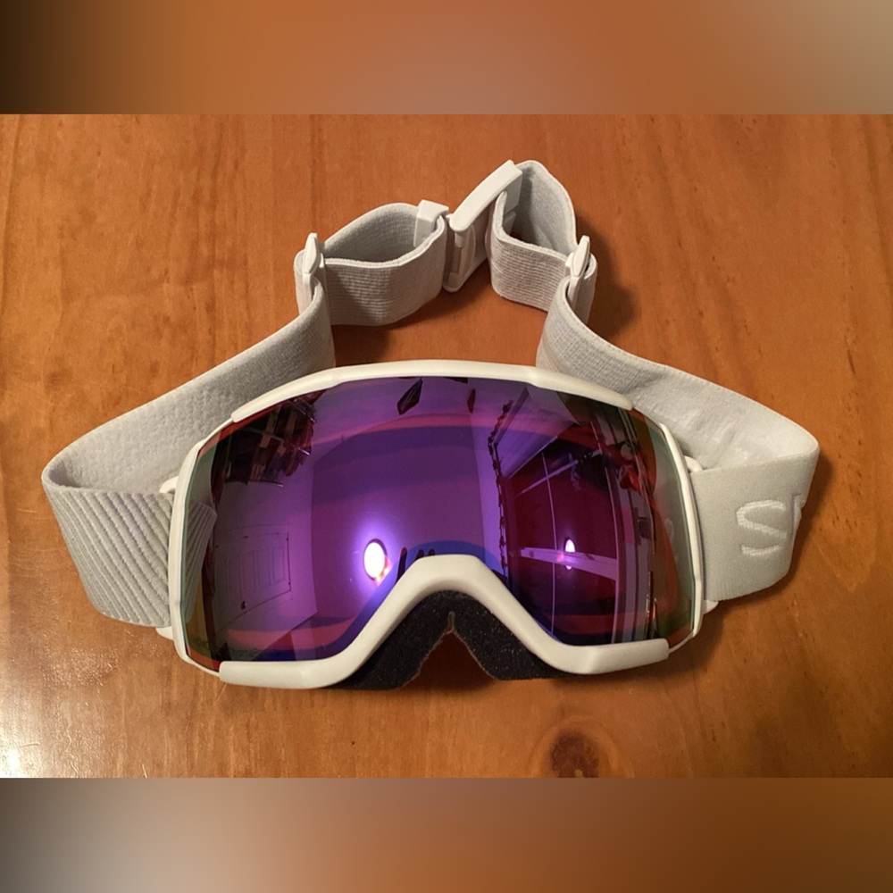 Smith Showcase ski goggles chromapop lense